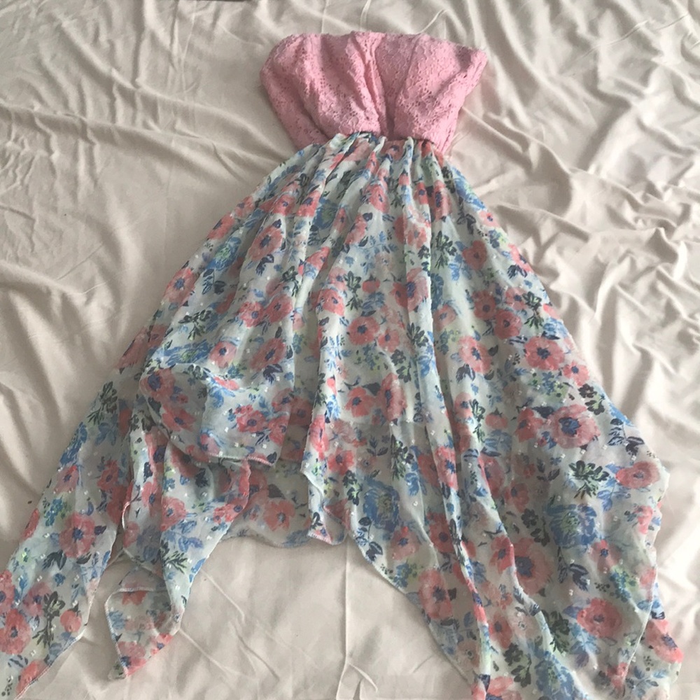 Dress - Picture 1 of 4